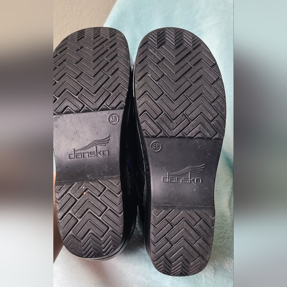 Dansko Clogs - Picture 13 of 15